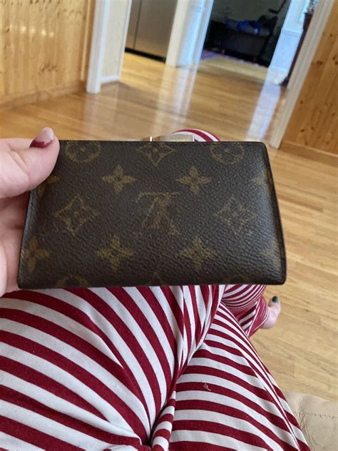 how to know if real louis vuitton wallet|authentic used louis vuitton wallet.